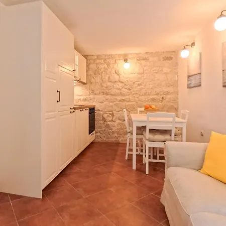 Daire Old Town By Ivo