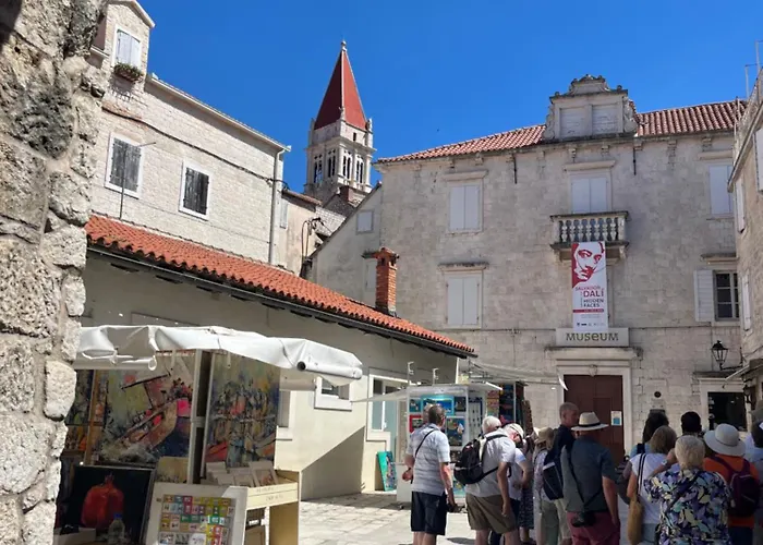Old Town By Ivo