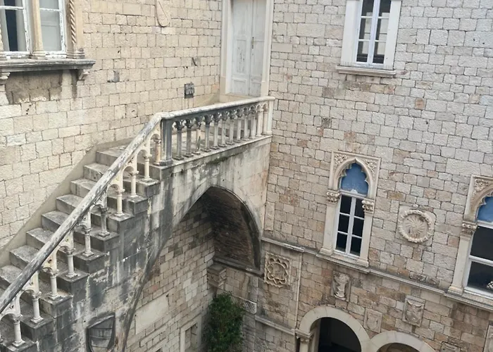 Daire Old Town By Ivo Trogir