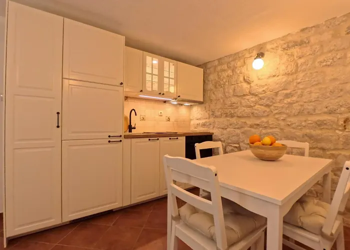 Old Town By Ivo Daire