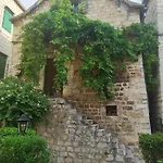 Old Town By Ivo